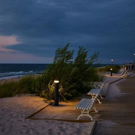 Marine Gardenia Seaside Apartment Dziwnow Bagian luar foto